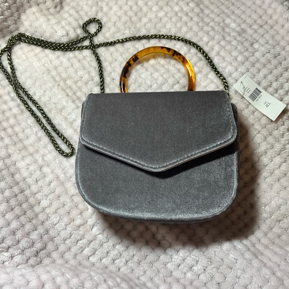 Anthropologie Handbags - Anthropologie velvet crossbody 🌺